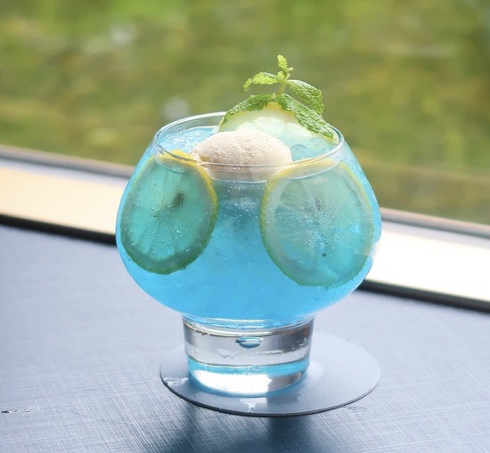 BC63CD45-7789-4A7B-B64F-8F911D60FC06