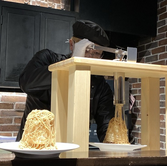 5164A19B-5E84-4C5F-A766-E312E8405C69