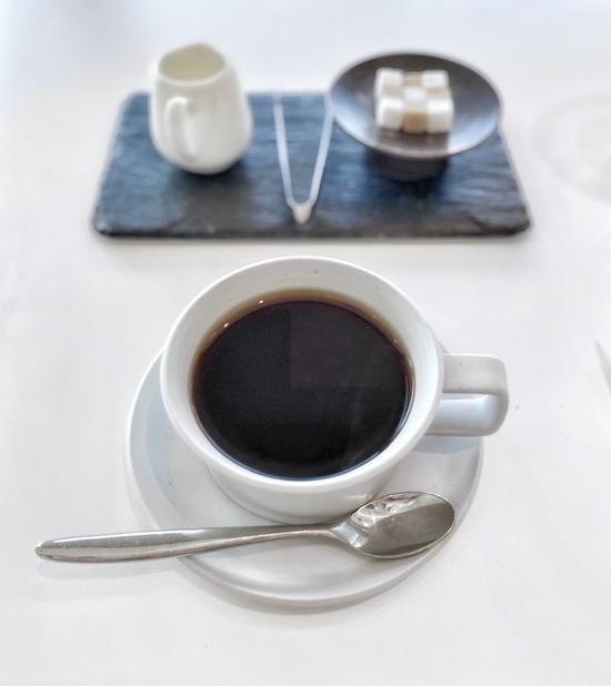 BD4561A9-C4FD-4EE4-B8D9-FD4F275AA8DB