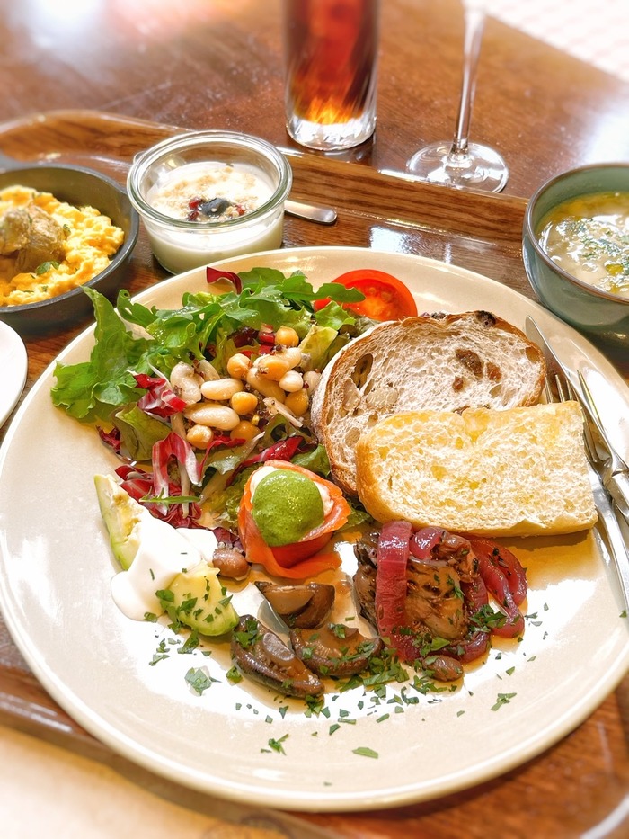 F8716706-4825-4C7C-B01E-614A09ABBFDF