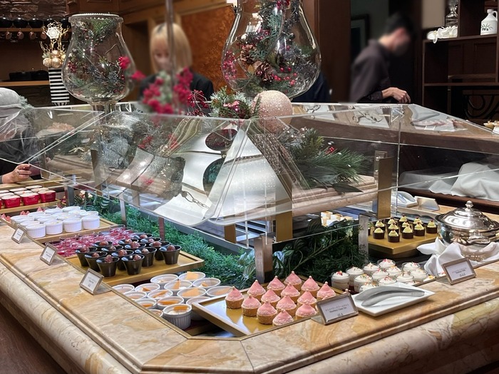 EAA2A2BB-E631-4C6C-B8A7-4E41C0AB1EDC