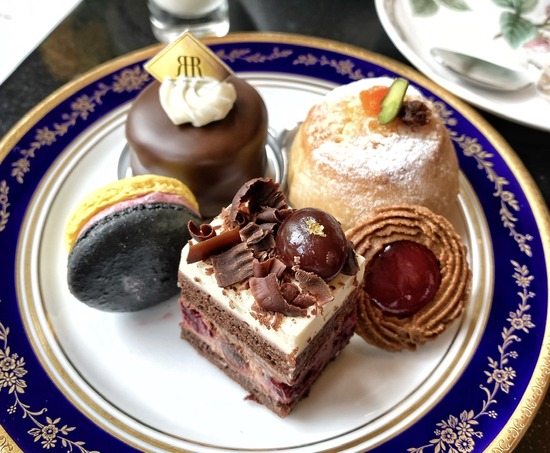 EF9D9E75-1926-4DCA-8852-022BA49A9A4A