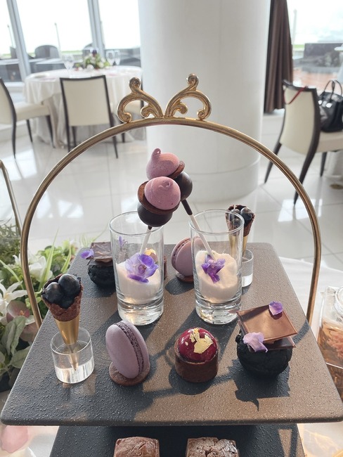 EF9B2C17-E3BB-45E9-B7CC-D82AB52E8285