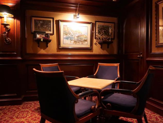 ノーチャージ ずっと変わらないオーセンティックなバー ザ ライブラリー バー The Library Bar くろにゃんの孤高のグルメ だめだめダイエット