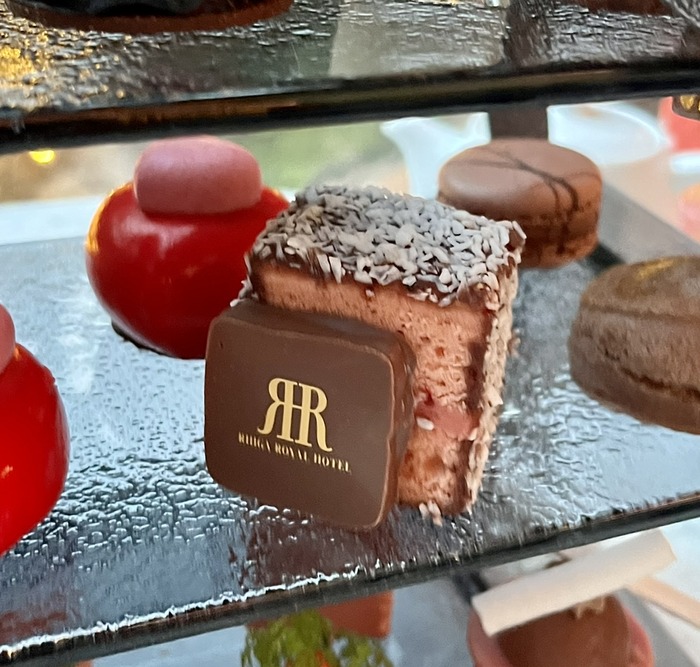 F4985A38-D33D-420E-A417-3B87FFCA6756