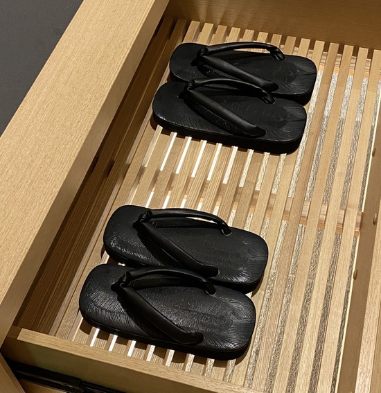 78613950-C294-443D-A4FD-1A29E565F1FE