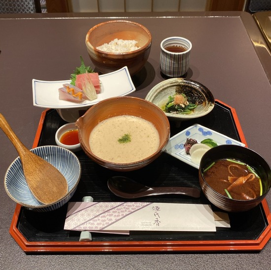 E5B82DBF-4405-4480-AAC6-661B0AF32E8D