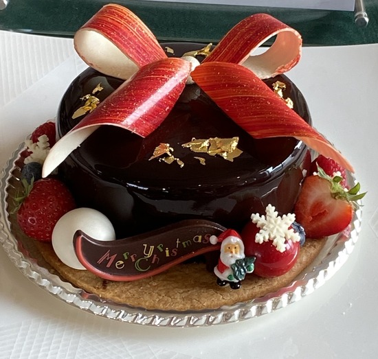 速報 今年のクリスマスケーキ発表 ロイヤルパークホテル 実食クチコミブログ くろにゃんの孤高のグルメ だめだめダイエット