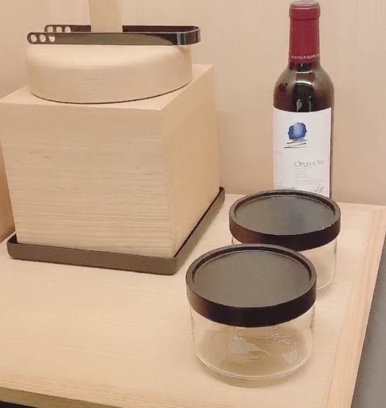 019A5F6A-0351-4BA8-8BE7-576059825545