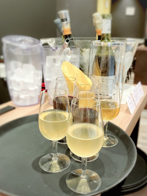 5E31B6EC-BD28-43D0-B9BE-9F7663250E67