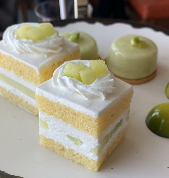 ADE0C2B9-F023-4BE4-A1F5-5BCEA805726C