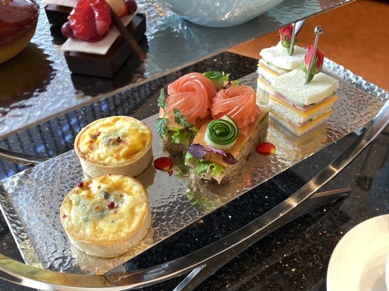 65FDF0DB-FA78-425C-A30D-74AD434B7501