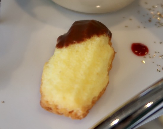 FDC92B8D-1B15-4EAB-86F1-643513EF67C3