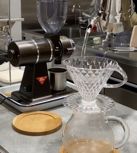 8AE5B78A-5498-470D-856C-8C0EC58C1851