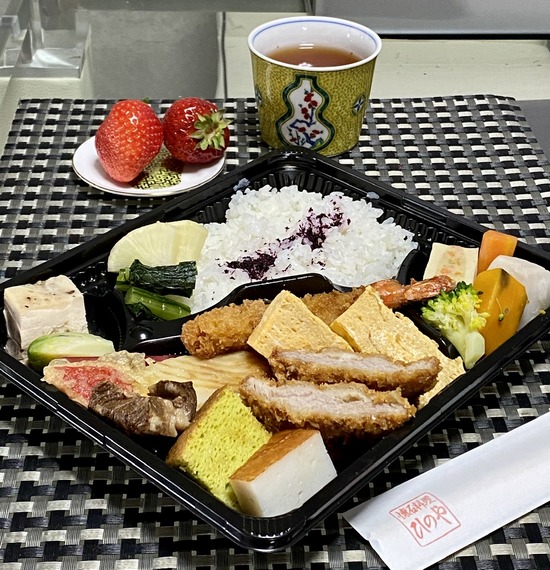 テイクアウト 料亭のテイクアウトお弁当 日本料理 ひのや 都立大学 くろにゃんの孤高のグルメ だめだめダイエット