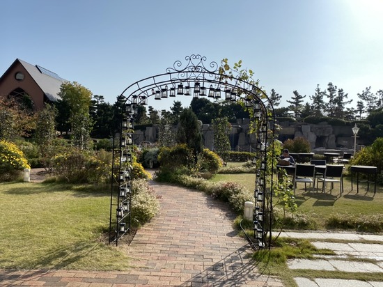 65B6AAD7-BE7A-4833-ABB8-8AEEAC5576F6