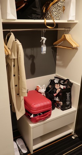 D8A1FD85-54AD-4B8B-9D8B-CE3A5D103E8E