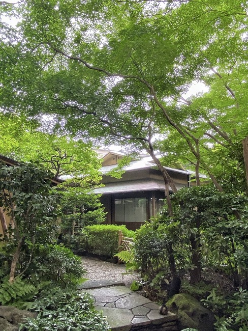 613D7D55-16F2-4EF4-A659-64D60948203A