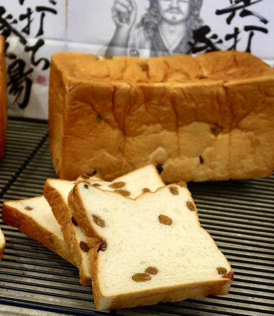 98B351FE-5ACD-48AD-BD6E-E619E0DD3362