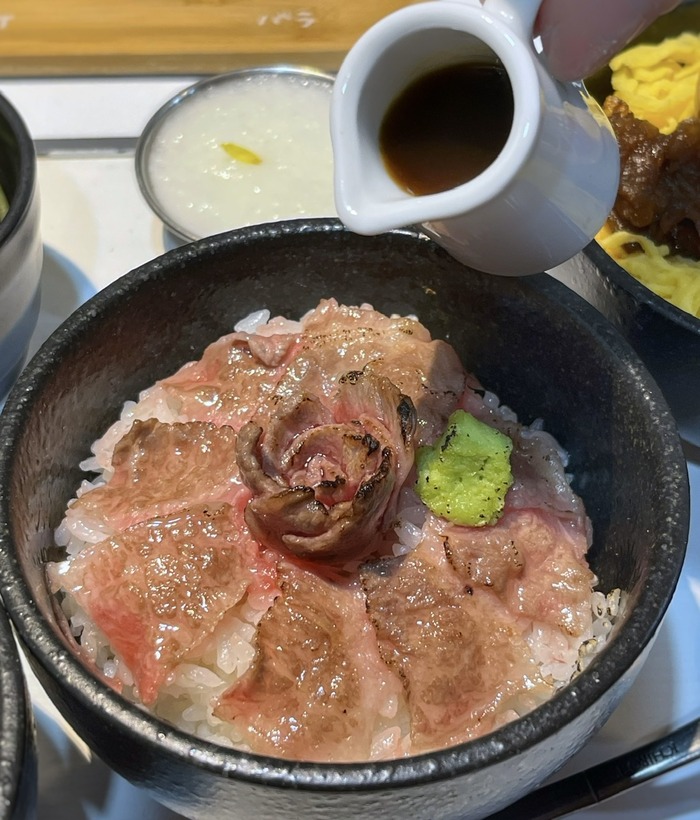 39AEAE48-E57A-462C-B706-608A779F6FEB