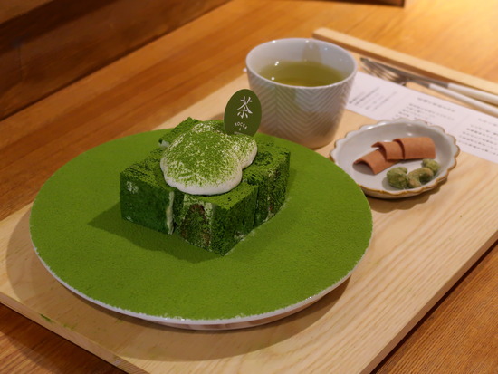 5D1966D4-84D9-47EF-B73D-2B83B3BB7401