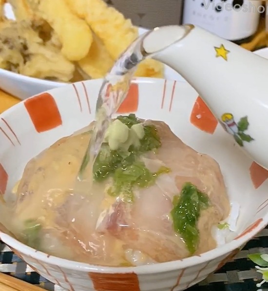 60C26138-D093-4A1E-A7A0-DD4632A96070