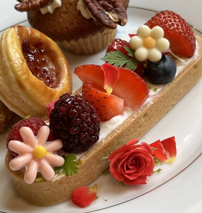 C0504D83-906F-41E5-83DD-431CD6BEB410