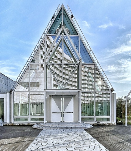 135FE8FE-D0B7-4997-A28C-8676D20F5459