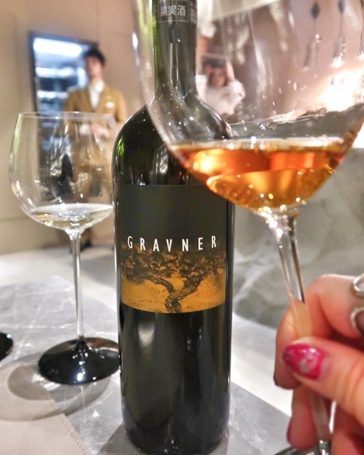 63E06810-84D6-47F1-A16F-6975DD701292