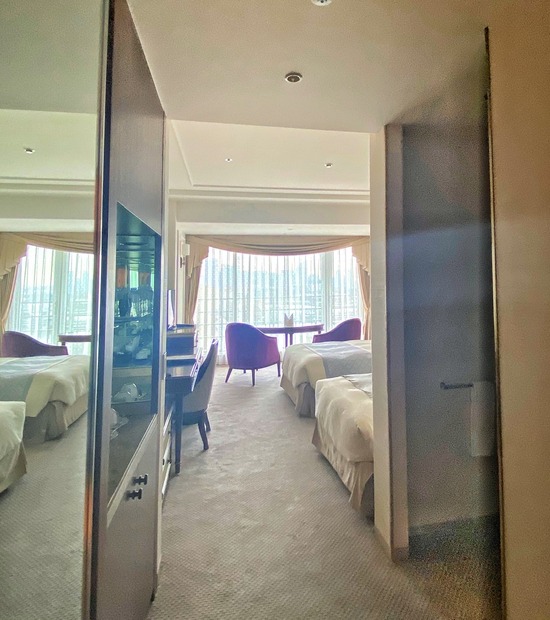 CBF48369-02A9-472E-8CE1-26380A377C5F