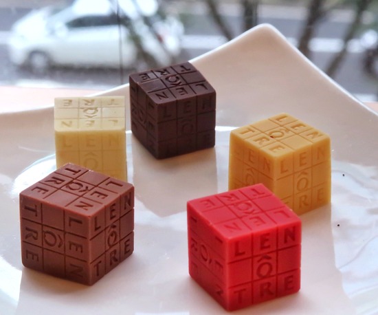 4B37EFA9-8CD6-4FB8-8D94-DCB89EB8F75B