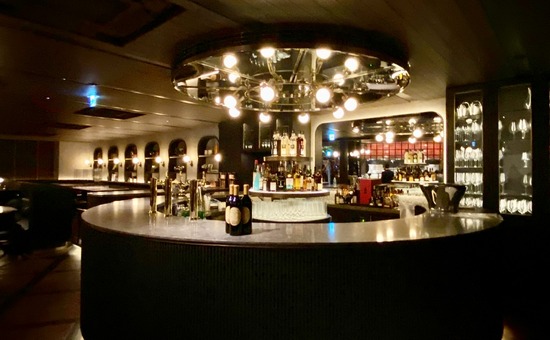 06FE9E9E-EB52-4C8B-BE3E-31C3776586C6