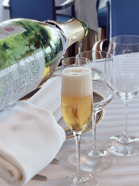 CA424C5C-25EF-4B60-99AB-080A103B7282