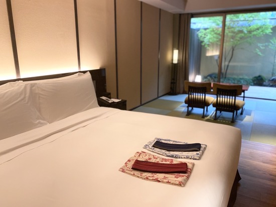 EA935ADA-68C2-4140-8010-7D4AE7599CDB