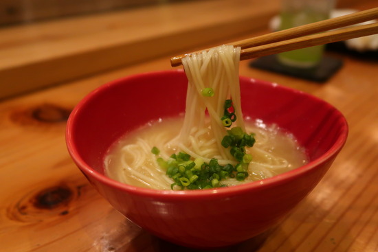 1951BE61-DE15-4EE7-945C-D0EEBB3BDE94