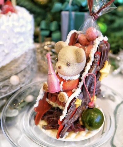 32CE8B72-5C18-4E9F-8DBA-10F09E13D748