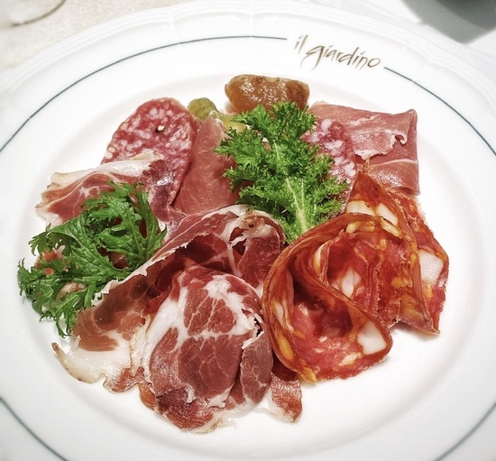 991B0550-0AA3-4FF7-809C-932404882C41