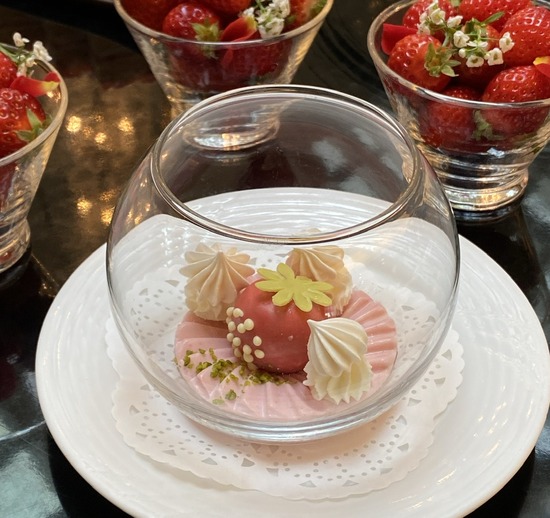 7768C4FB-B1A3-4CE0-93DF-AC1DA3EE8E2F