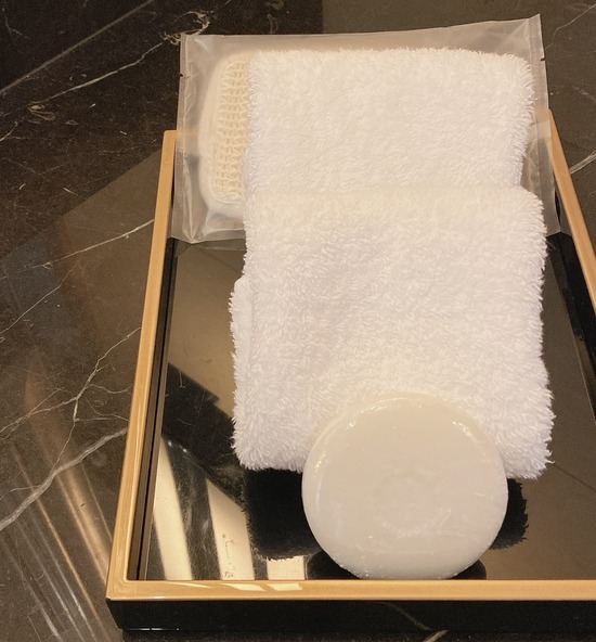 D909D614-01BB-4FD4-A156-9757FEF6A1A8