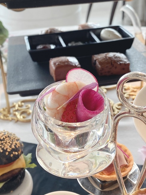 0979EB14-EDC7-4D6E-A45E-B6E7974FAE18