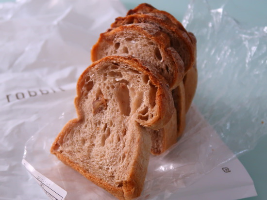 AAB4EF27-FE2D-46BC-B59C-89E54DA12414