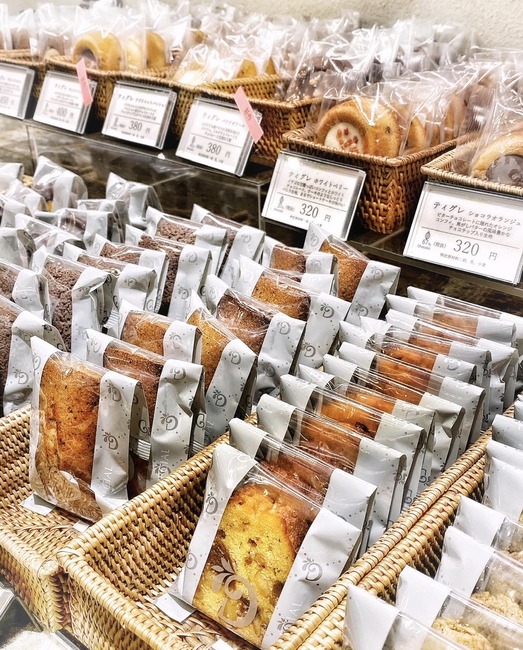 A0B3F0E5-7CD3-4A3D-BE28-049117E05831