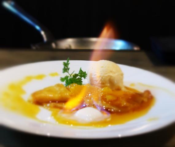 夜の映えスイーツとお酒 Sweets Bar Ashioto スイーツバー アシオト 神戸 三宮 くろにゃんの孤高のグルメ だめだめダイエット 夜の映えスイーツとお酒 Sweets Bar Ashioto スイーツバー アシオト 神戸 三宮 くろにゃんの孤高のグルメ だめだめダイエット