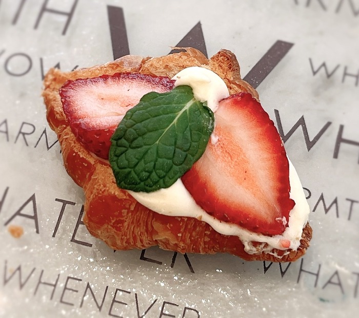 1376802D-CC2F-4F4D-BF28-6AB4E5B8AB48