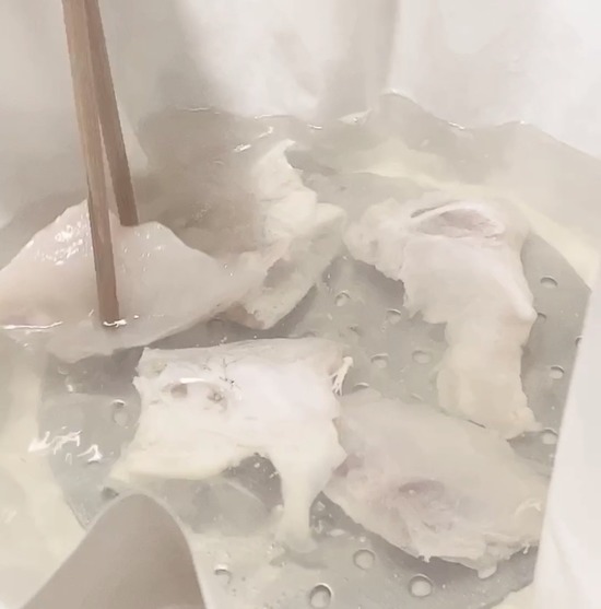 6506C870-D0F1-456F-AE6F-6B8573C59F8B