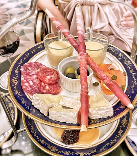 6736D93B-9AA4-4C3B-A09C-D536F9D095F9