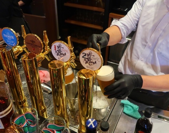 09DD0A02-7998-4EEF-9188-2BB8DF488B6C