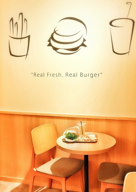 606E657A-44A2-4783-B769-4A273BA73887