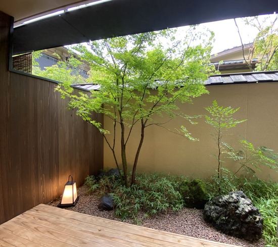 C7FC446C-79F9-4A05-B57D-96004DC2F062