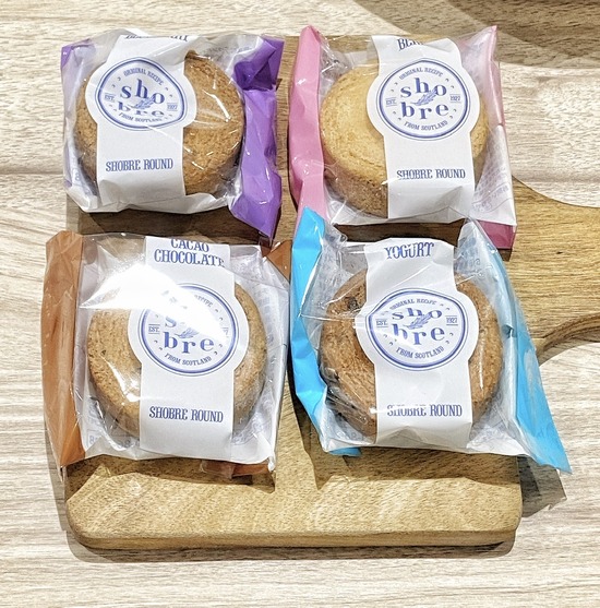 DFEA87E0-6970-423F-B4AF-50EEA989A798